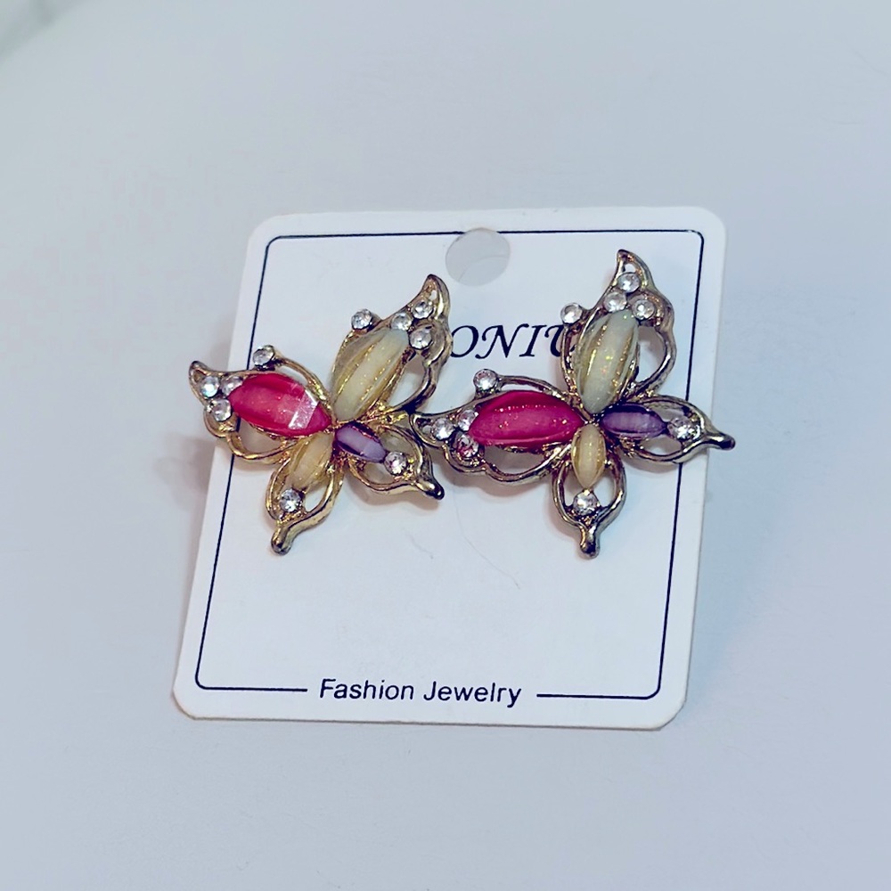 Cute butterfly earring